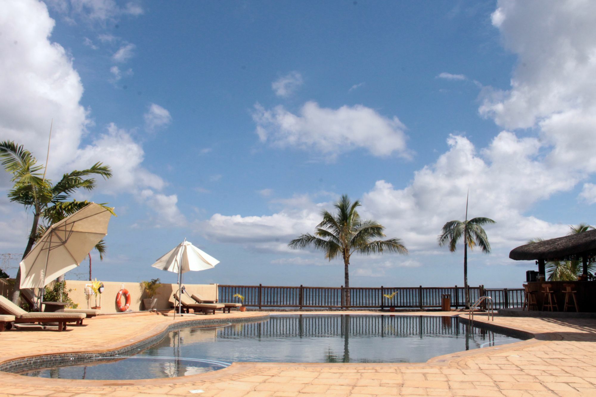 פוינט או פימנטס Sunset Reef Resort & Spa מראה חיצוני תמונה