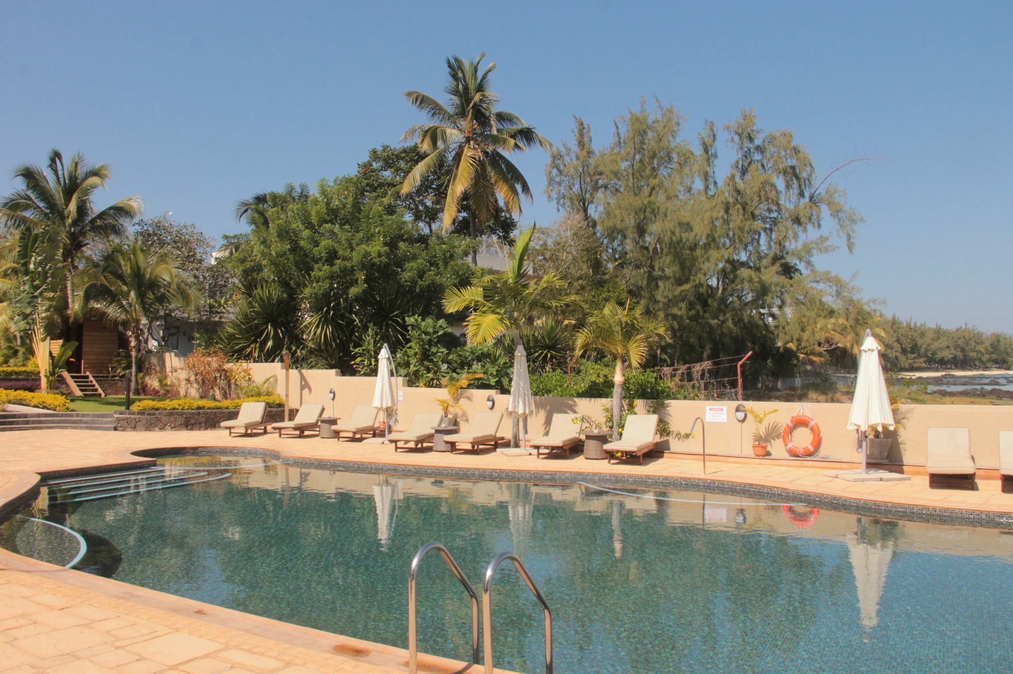 פוינט או פימנטס Sunset Reef Resort & Spa מראה חיצוני תמונה